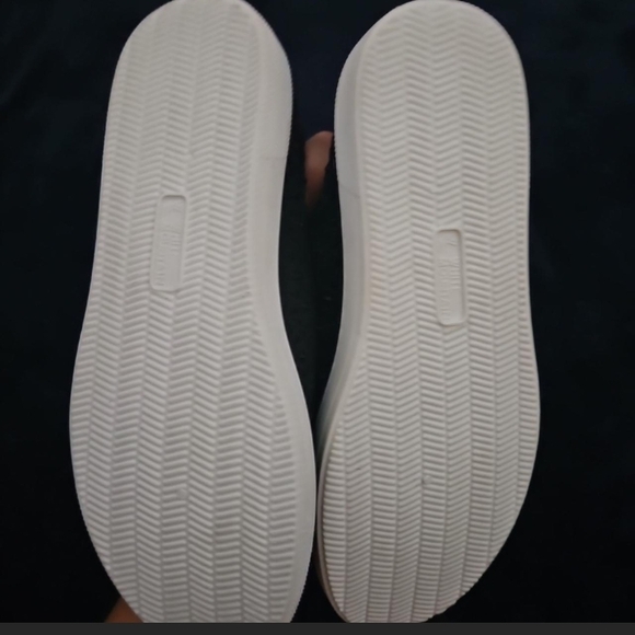 White Mountain Men's Black Textured Loafers Size 7 Nwt - Picture 3 of 3